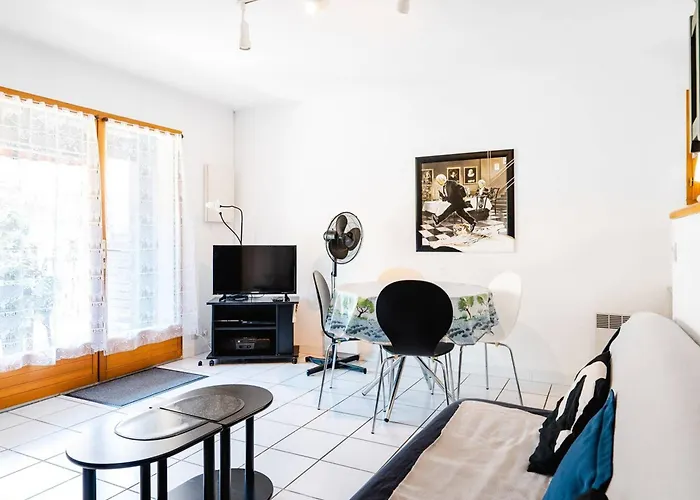 Pavillon Climatise 3 Pieces Avec Terrasse Et Garage, Proche - 4 Couchages - Fr-1-409-68 * 纳博讷普拉日